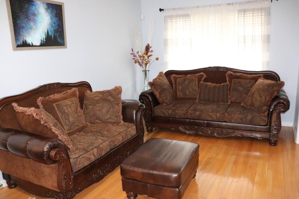 Entire 4 Bed Room Detached Residential Home أجاكس المظهر الخارجي الصورة